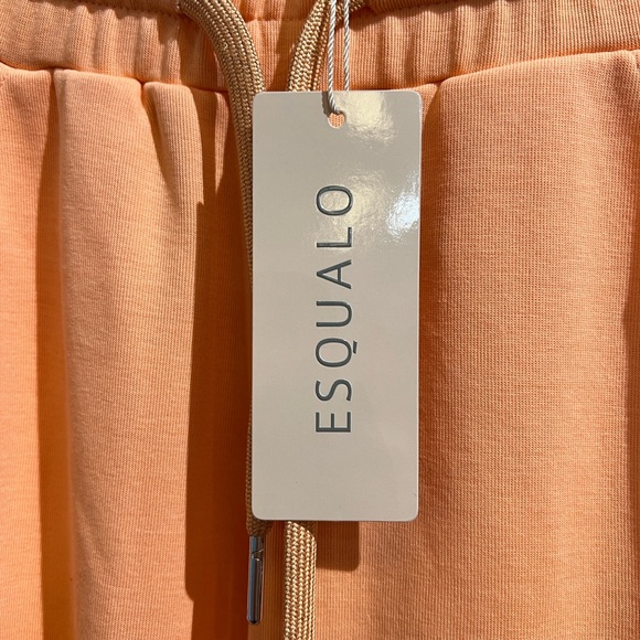 Esqualo Pants - Picture 2 of 3